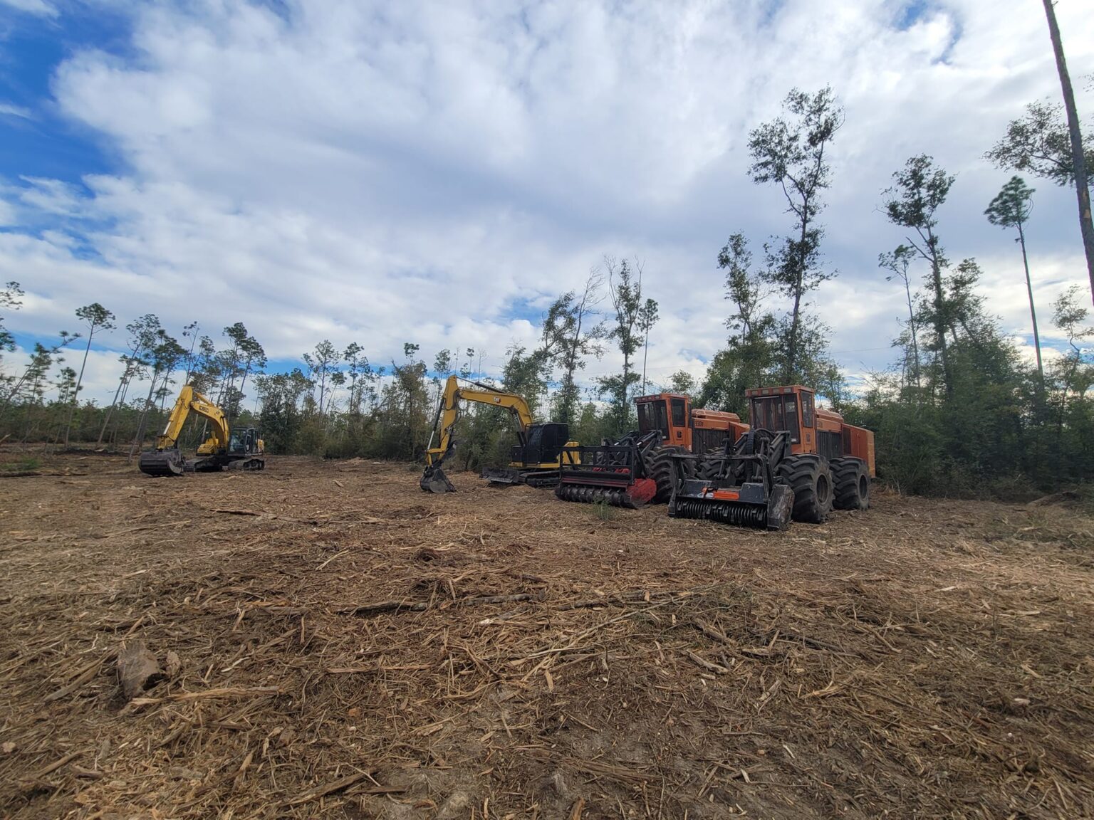 Services Collins Land Services, Inc.